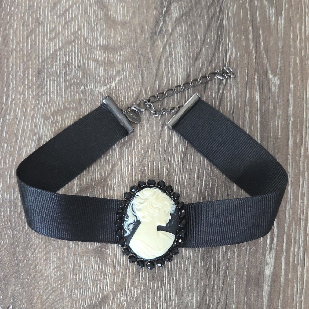 Y2K 80's 90's Express Black Ribbon Statement Choker Necklace